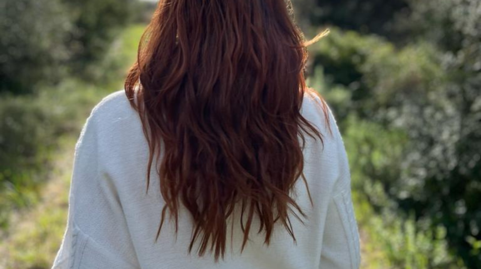 ¡Una rutina capilar natural es posible con productos esenciales! - Esencia de Luna